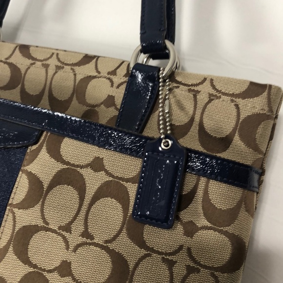 ❗️FINAL❗️ 🆕 COACH Signature Stripe Navy/Khaki 🔴🔴 - Picture 2 of 10